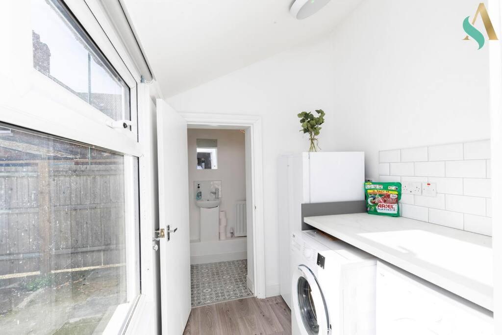 5 Double Bedrooms With Ensuites - Teesside House Tsac Redcar Extérieur photo