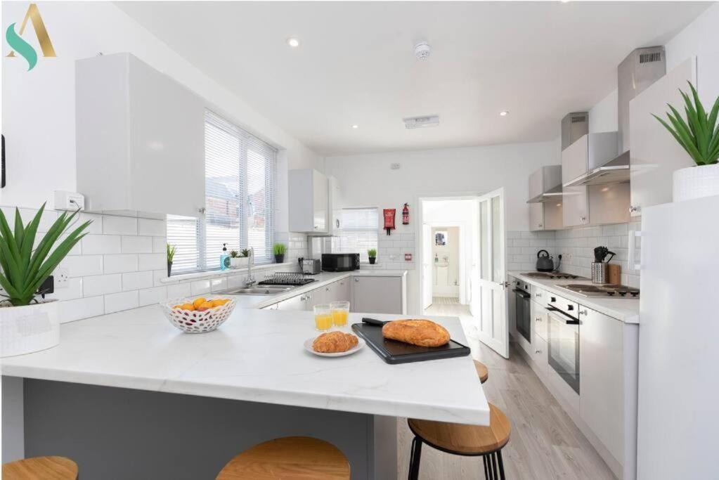 5 Double Bedrooms With Ensuites - Teesside House Tsac Redcar Extérieur photo